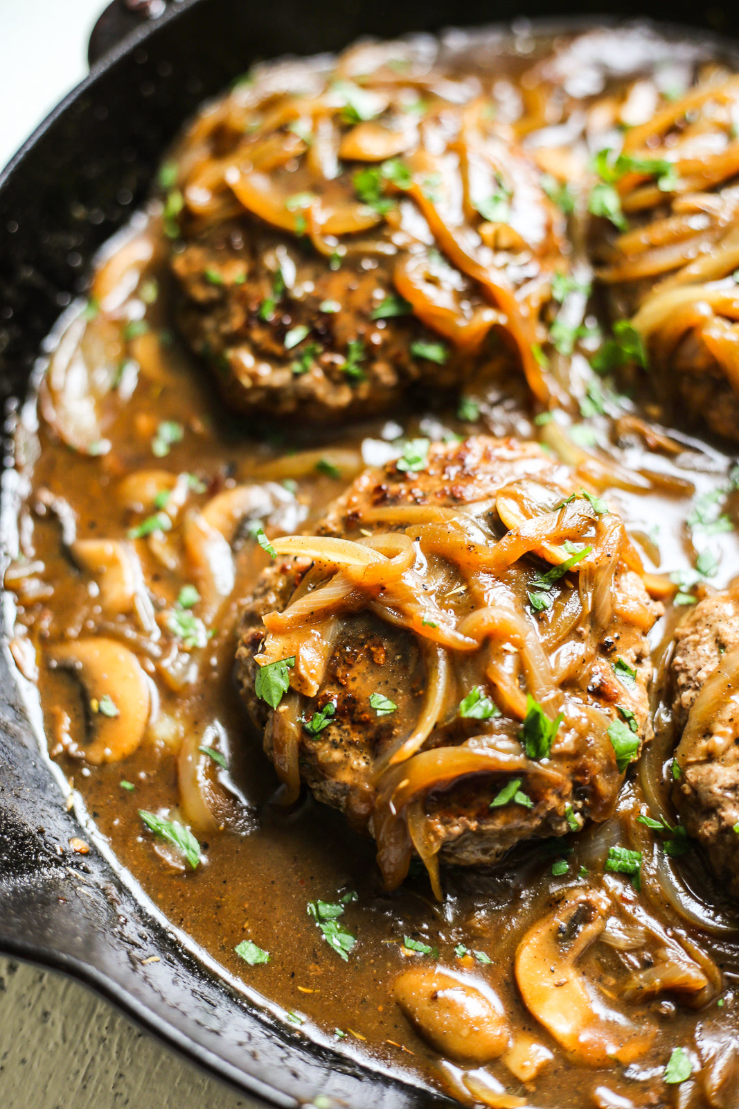 Salisbury Steak with Mashed Potatoes and Green Beans